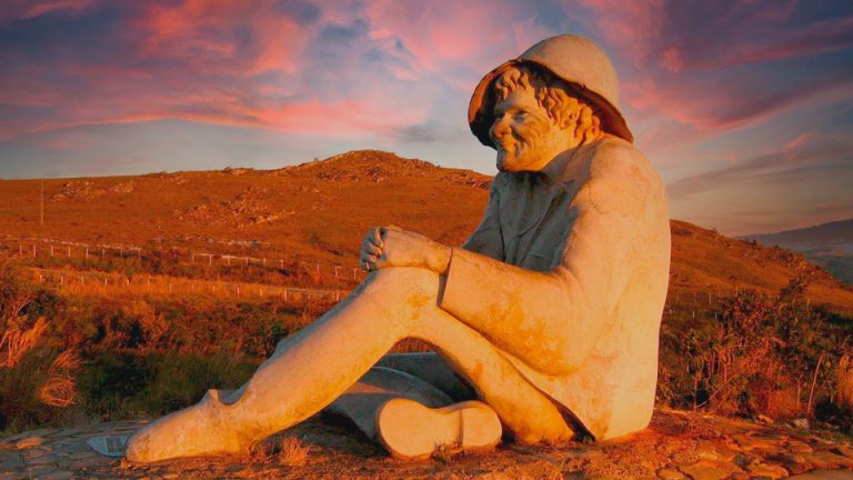 Estátua do Juquinha