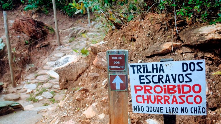 Trilha dos Escravos